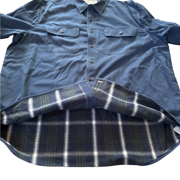 Vintage LL Bean Flannel Lined Button Down Shirt Navy Blue Mens XL REG - Picture 4 of 5